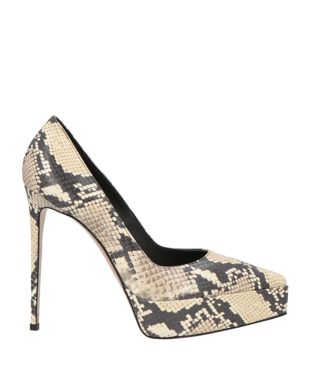 Le Silla Metallic Pumps