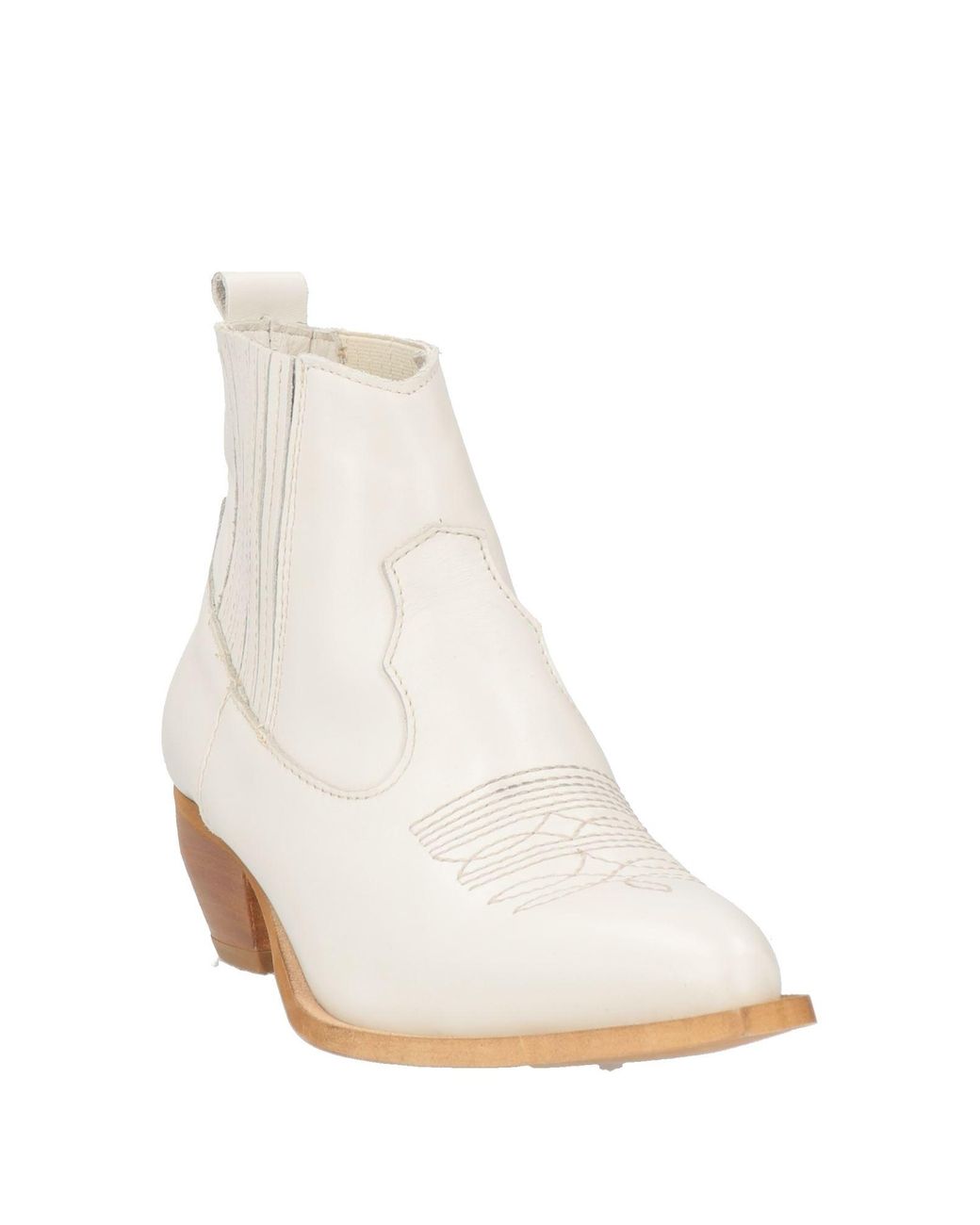 Ovyè White Ankle Boots