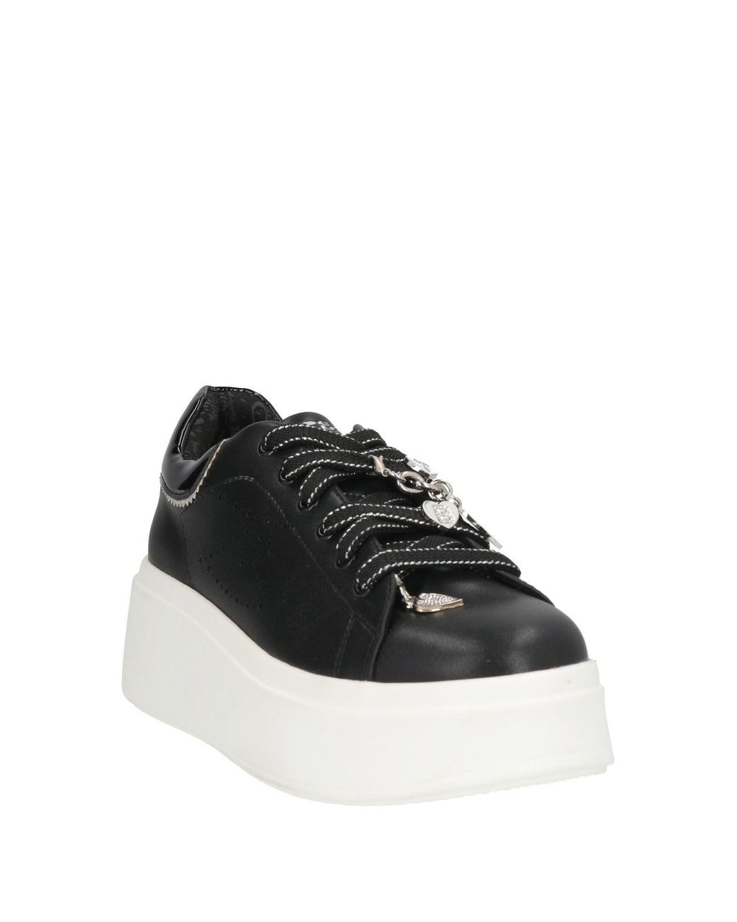 Tosca Blu Black Sneakers