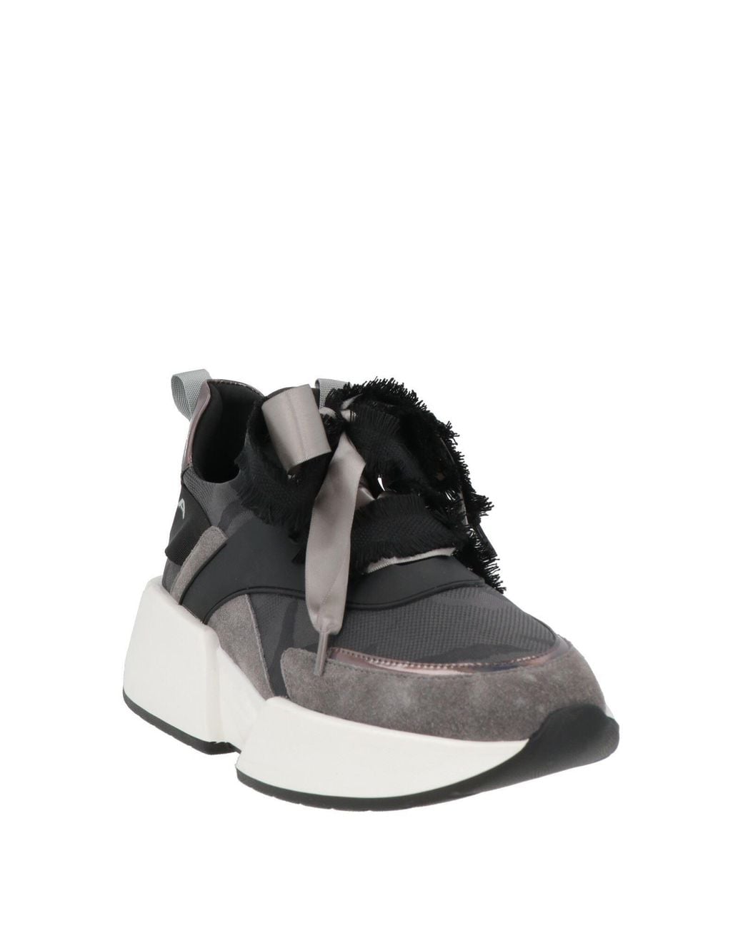 Tosca Blu Black Sneakers
