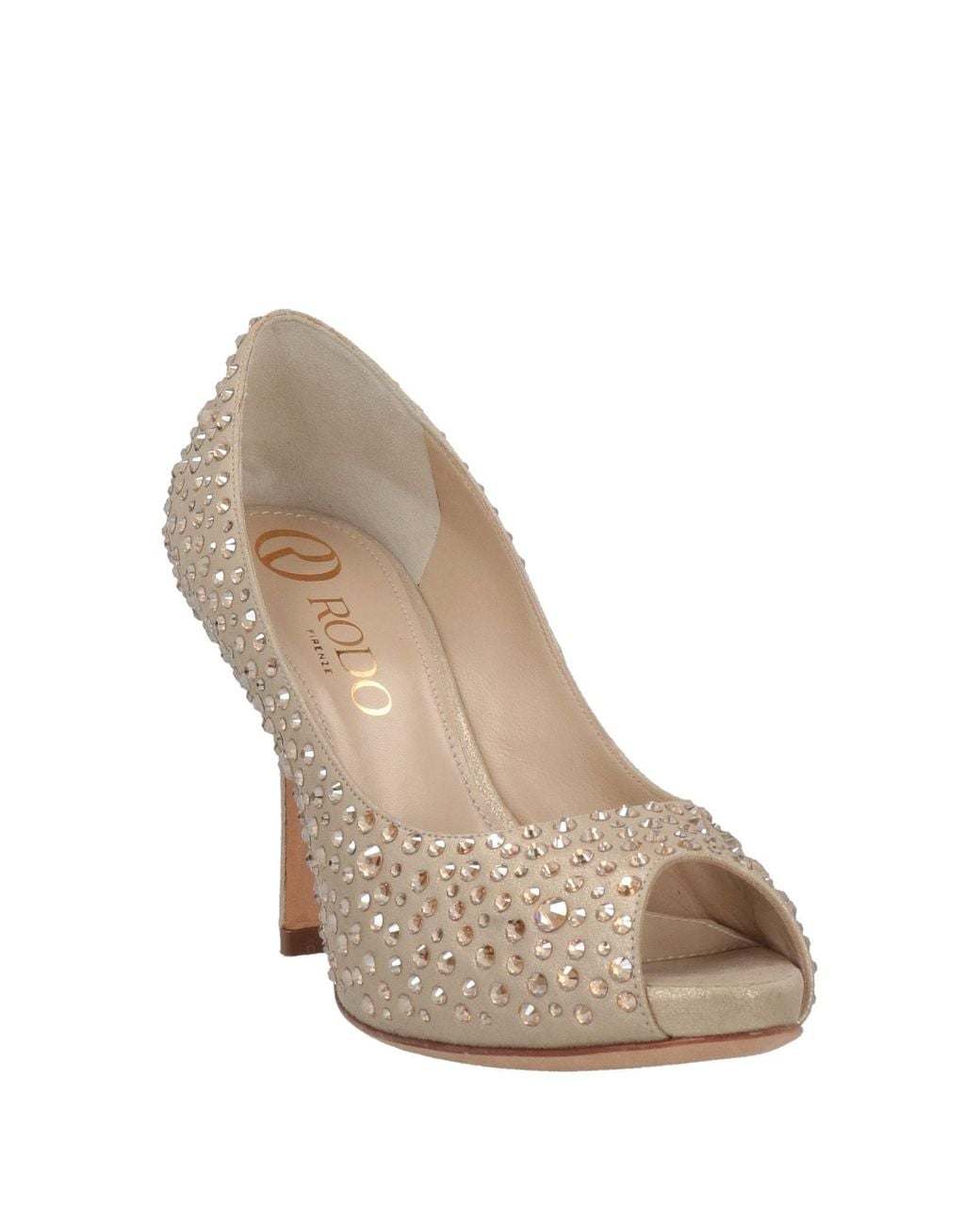 Rodo White Pumps