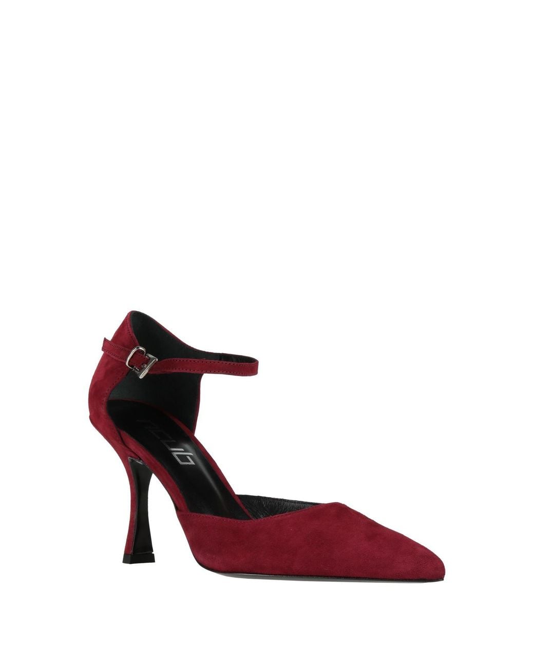 NCUB Red Pumps