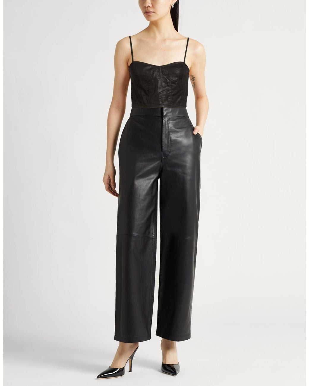 Jucca Black Tops