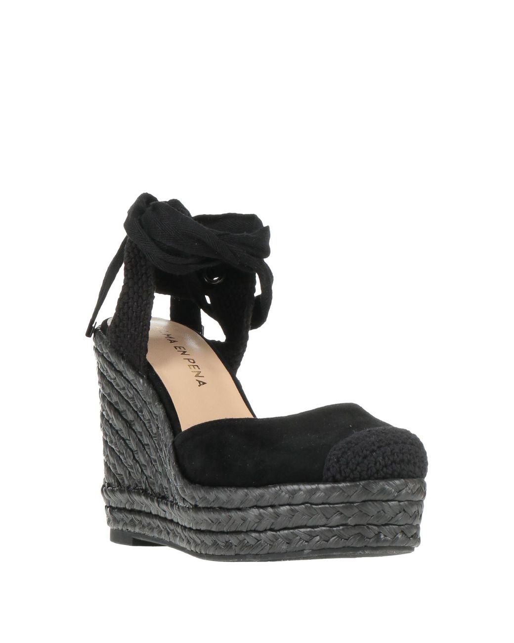 Alma En Pena. Black Pumps