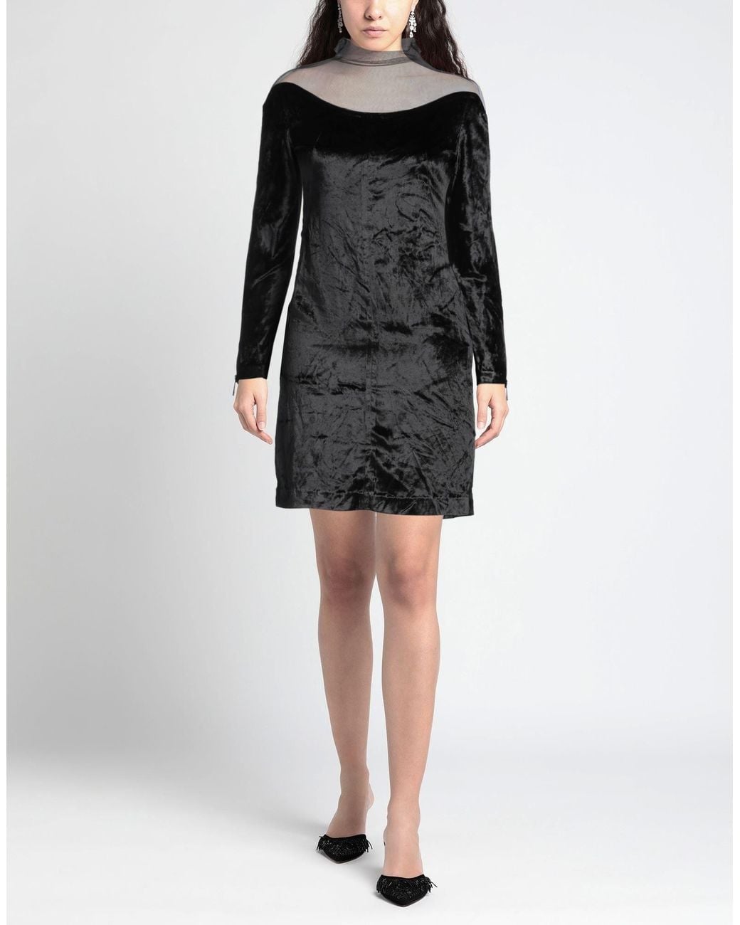M ESSENTIAL Black Mini-Kleid