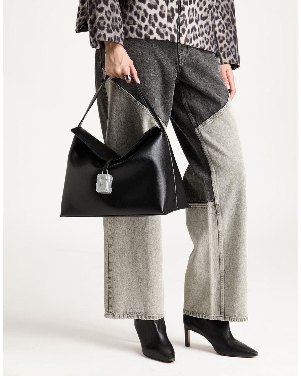 Gcds Black Handbag