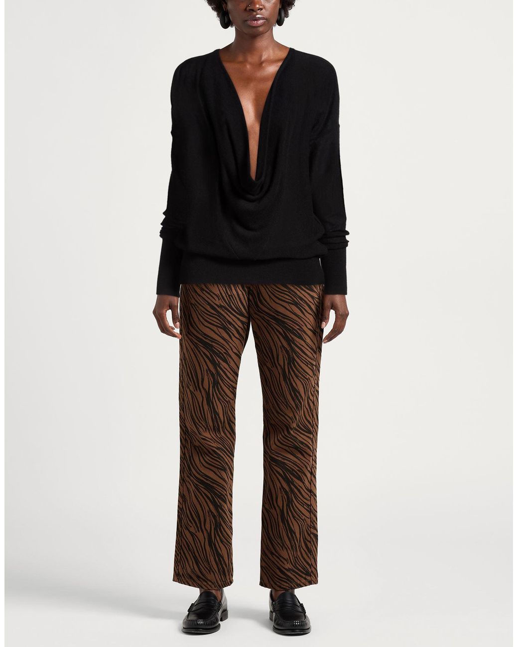 Pullover Sa Su Phi en coloris Black