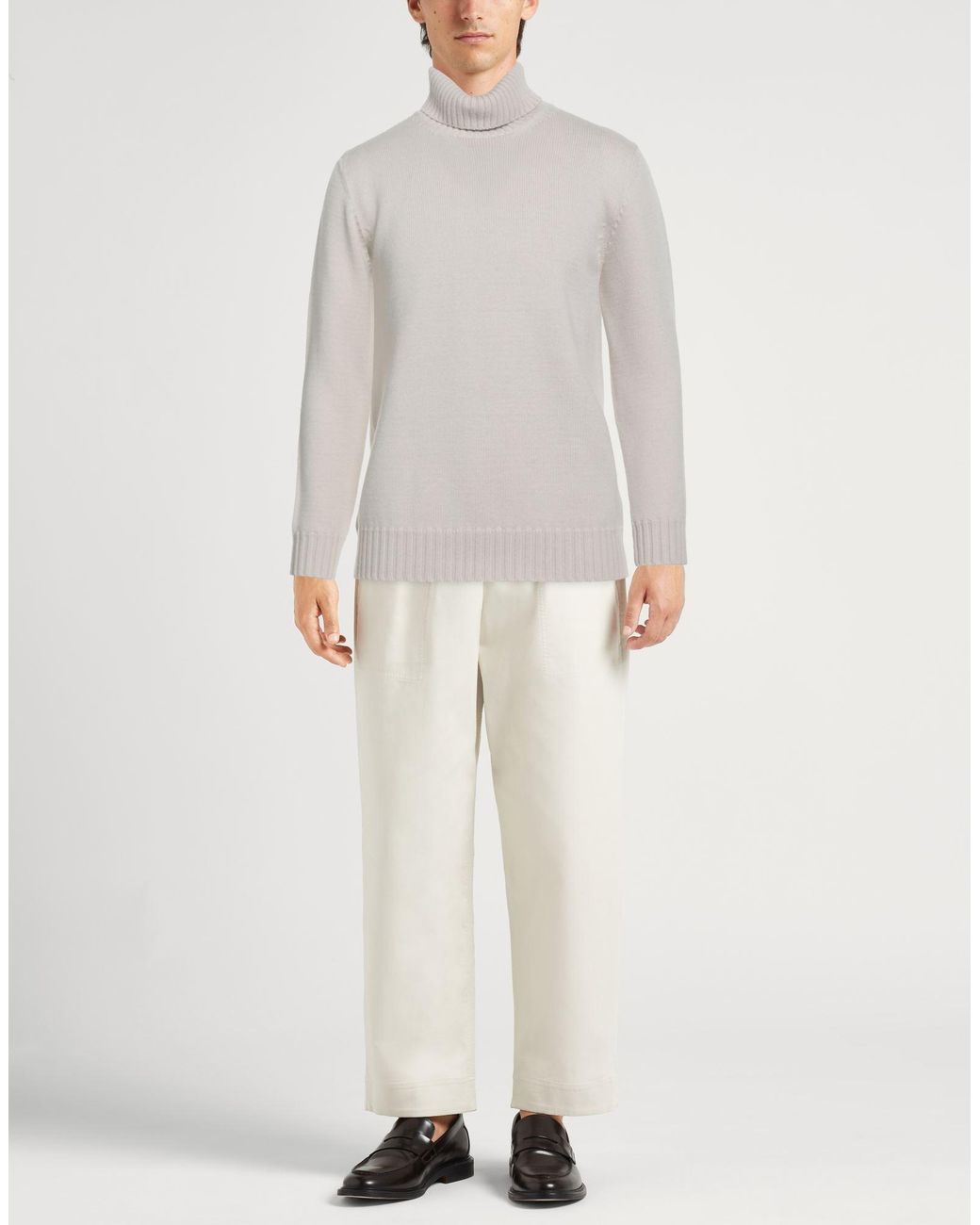 Cuello alto Alpha Studio de hombre de color White