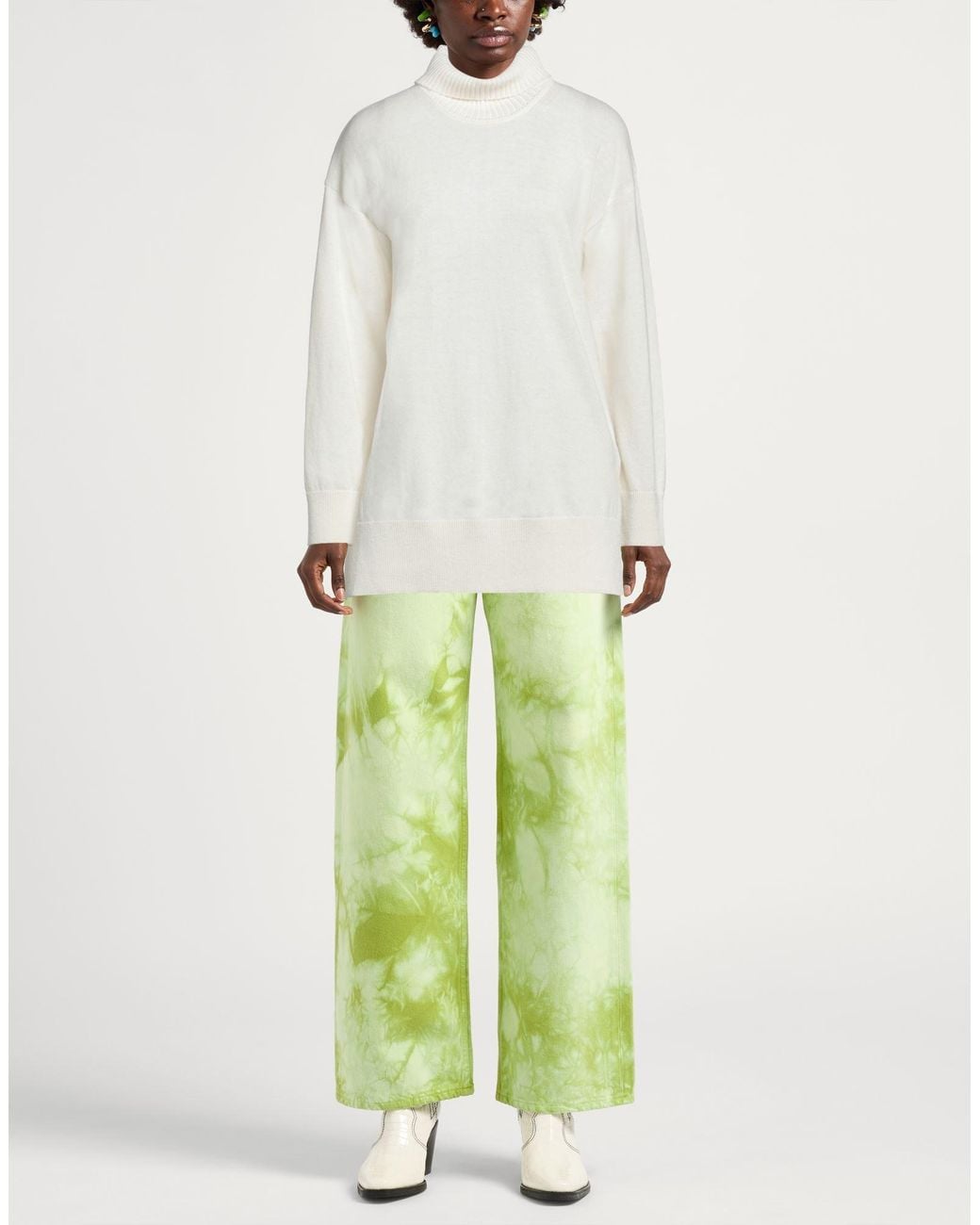 Alpha Studio White Turtleneck