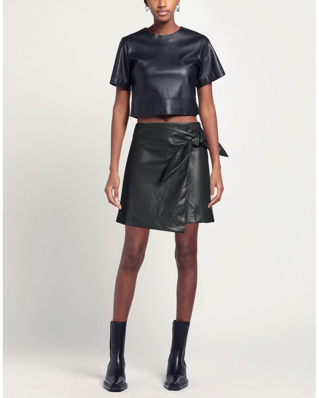 Rebel Queen Black Mini Skirt Polyester, Polyurethane Resin