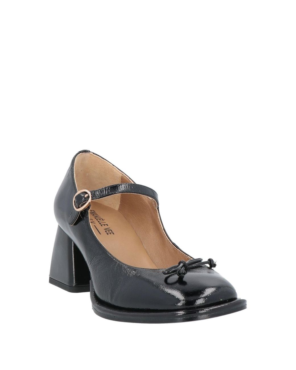 Emanuélle Vee Black Pumps