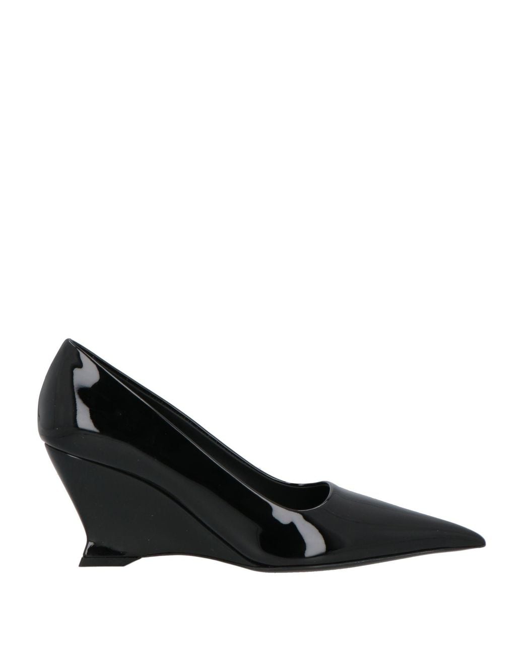 Ferragamo Black Pumps