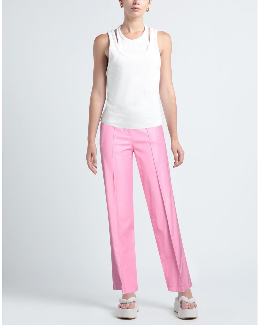 Stand Studio Pink Hose
