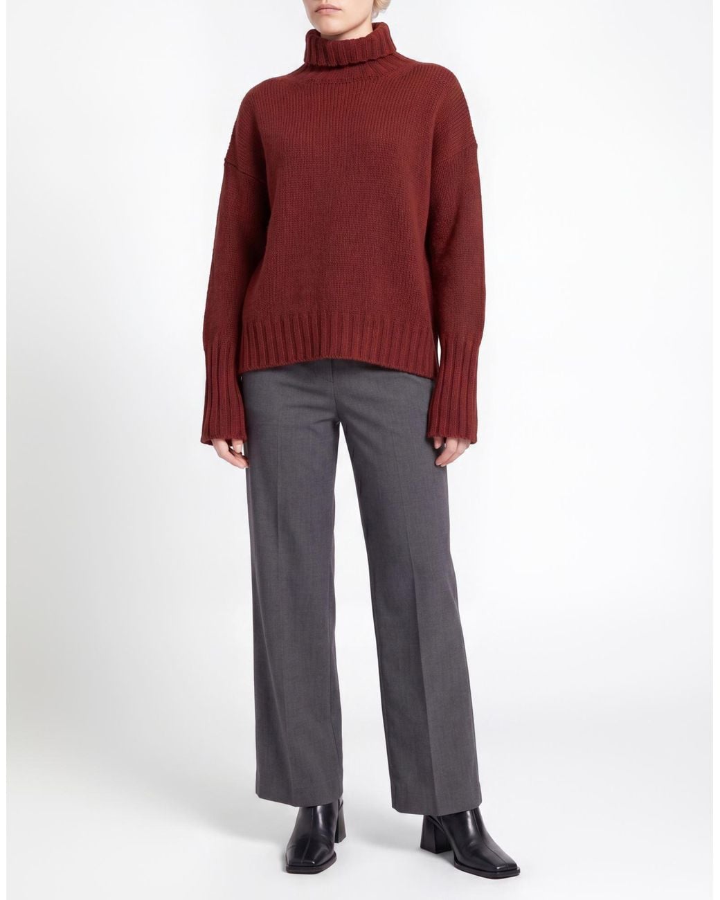 Aragona Red Turtleneck