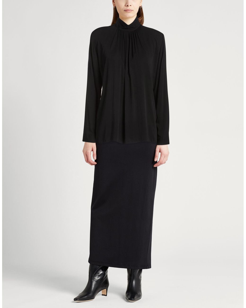 Top di Xacus in Black
