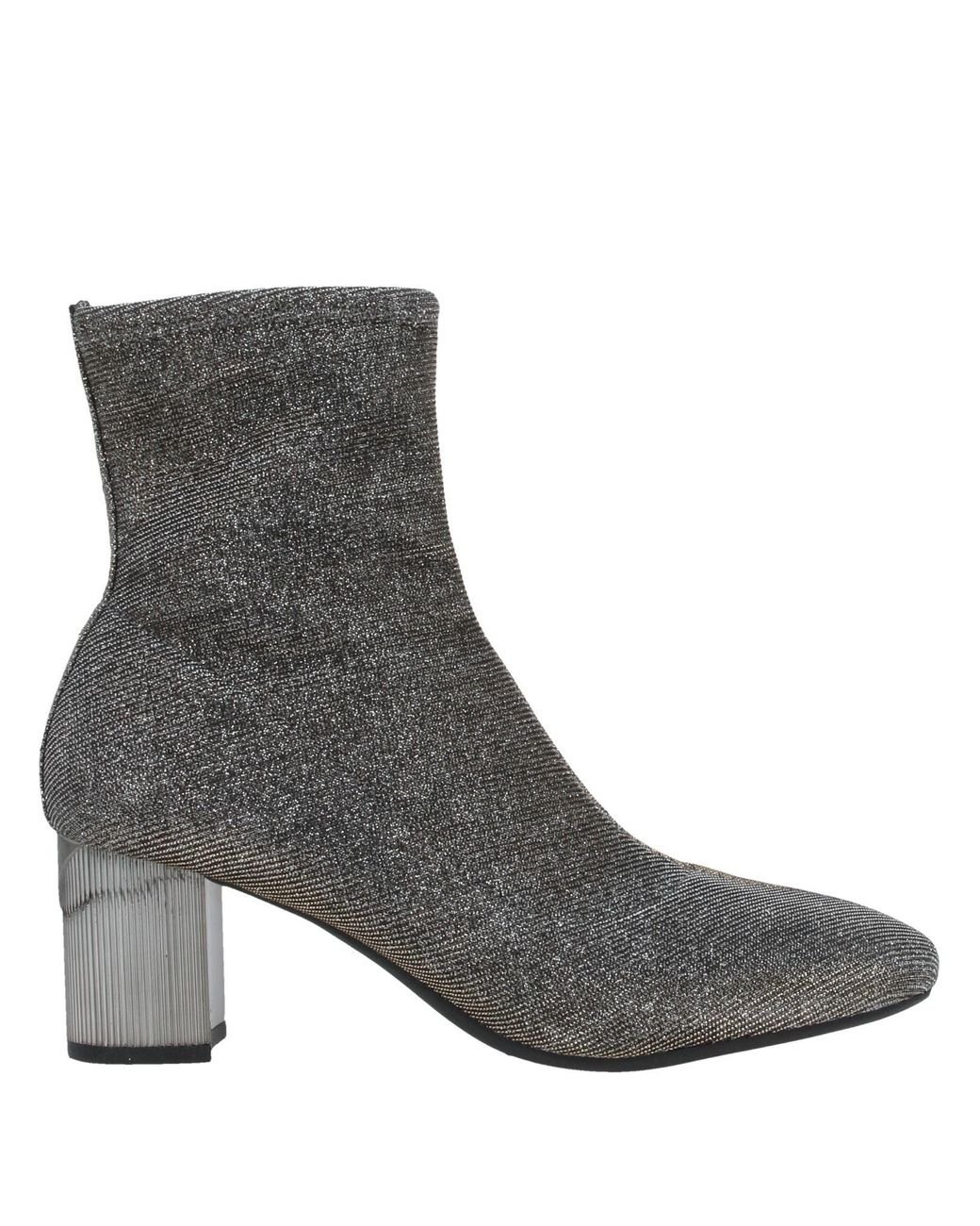 MICHAEL Michael Kors Leather Ankle Boots in Gold (Metallic) - Lyst