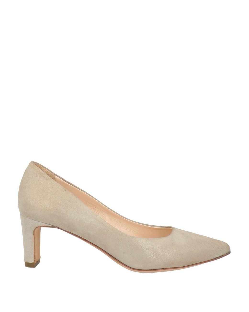 Evaluna Natural Pumps