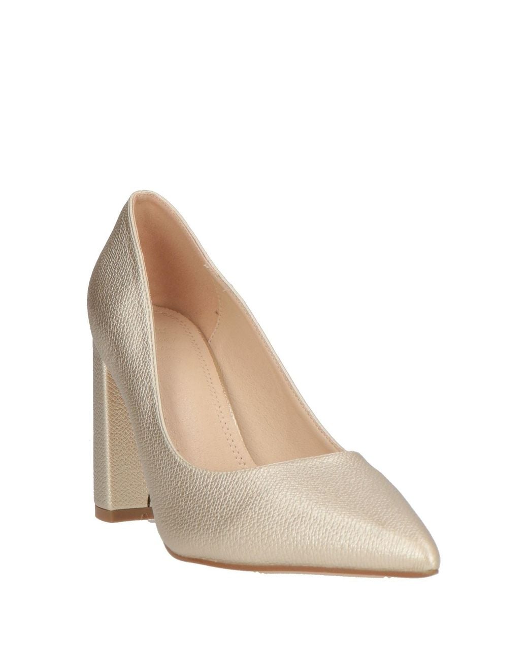 Twenty Four Haitch Natural Pumps