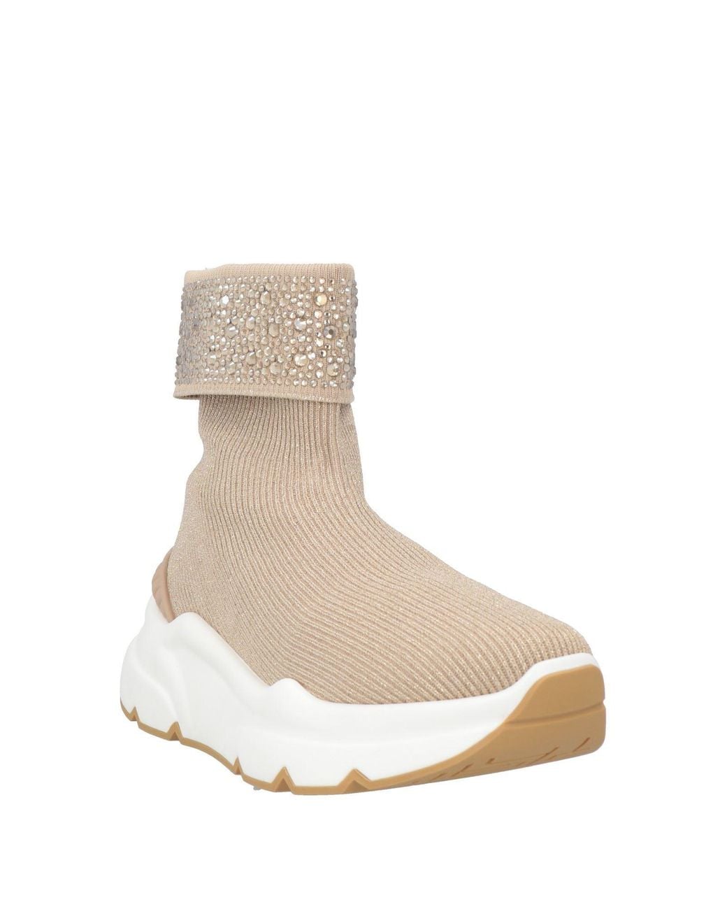 Emanuélle Vee Natural Trainers