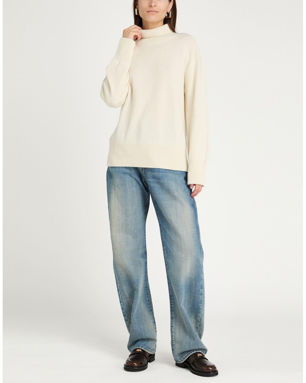ANNAGRETA White Turtleneck