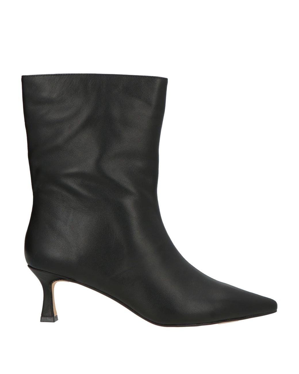 Alma En Pena. Black Ankle Boots