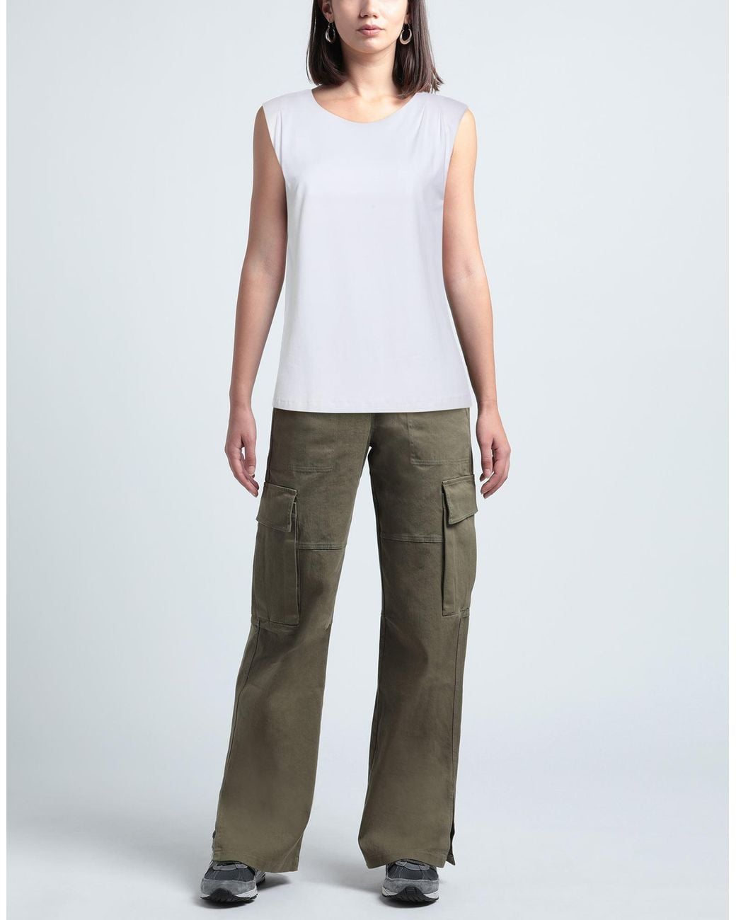 Vicario Cinque White Tops