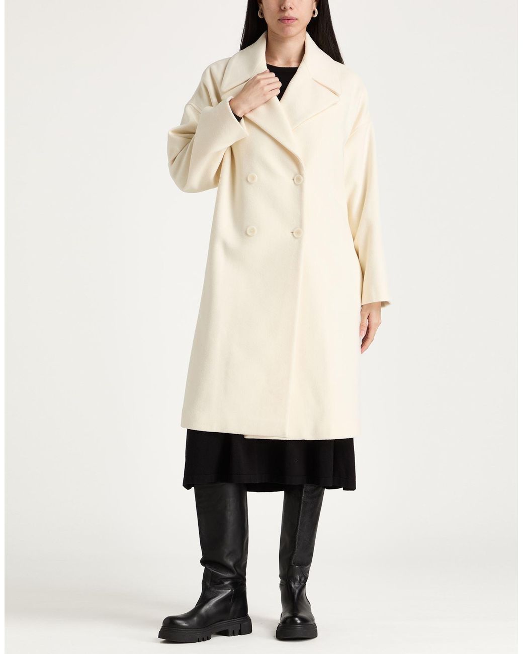 Eleventy White Coat