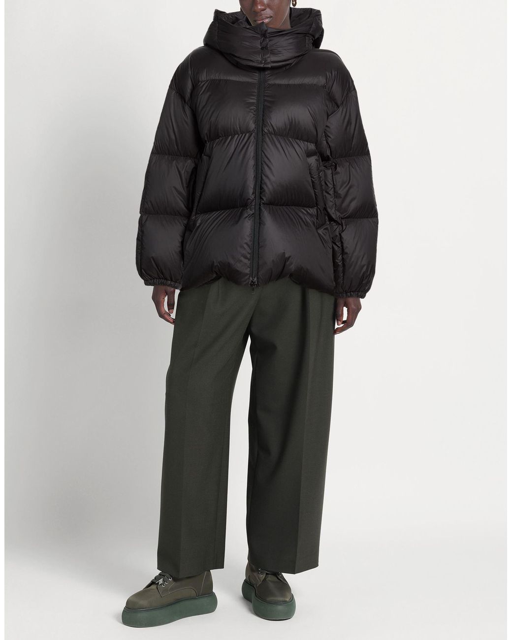 JNBY Black Puffers