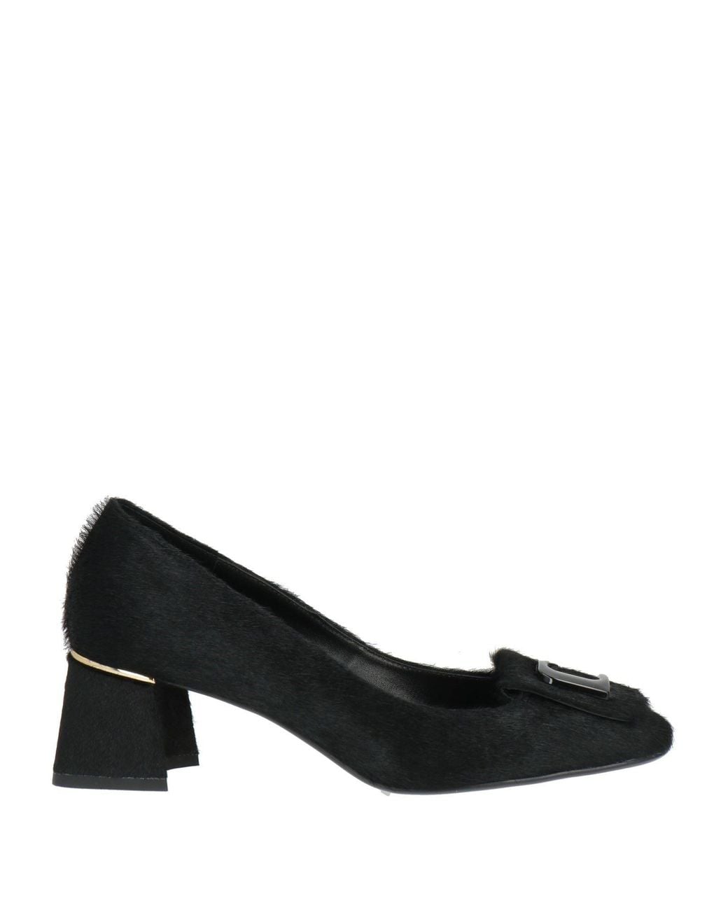 Lola Cruz Black Pumps