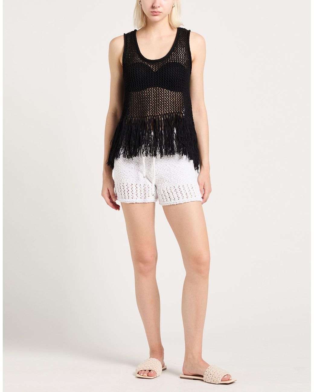 Top di P.A.R.O.S.H. in Black