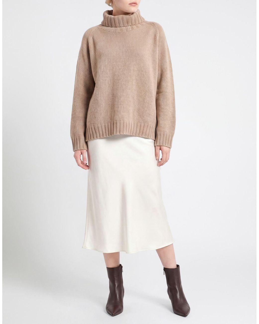 Aragona Brown Turtleneck