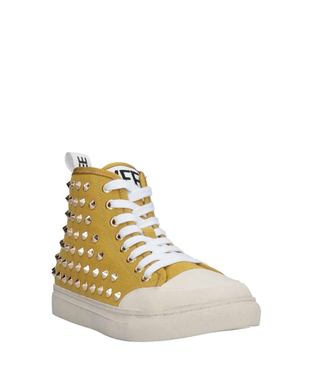 Emanuélle Vee Natural Trainers