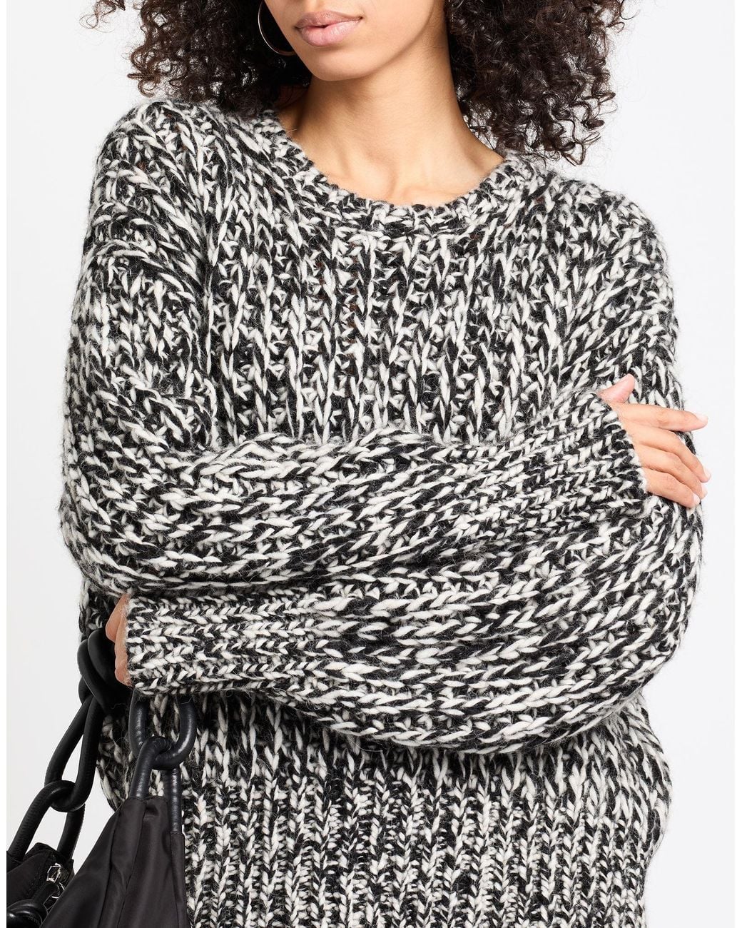 N°21 Black Jumper