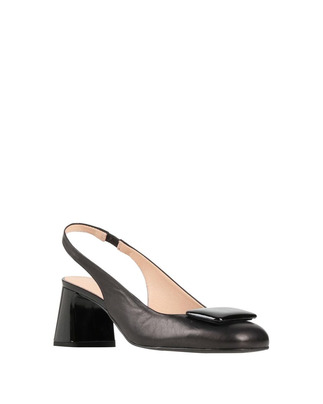 Zinda Black Pumps