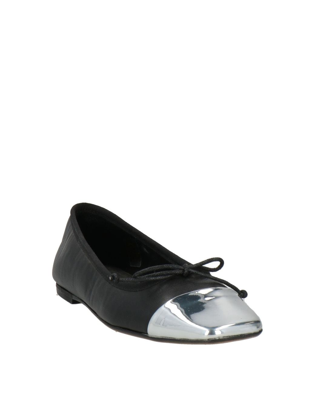Ovyè Black Ballet Flats