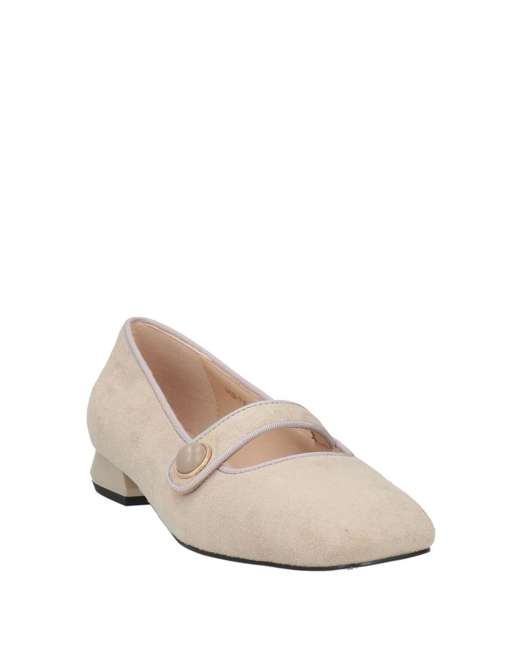 Emanuélle Vee Natural Ballerina