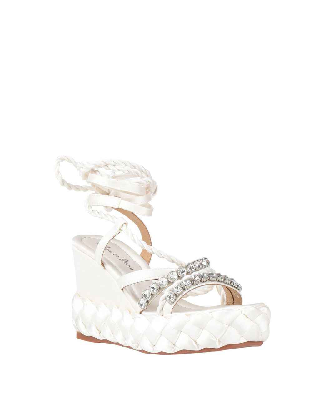 Alma En Pena. White Sandals