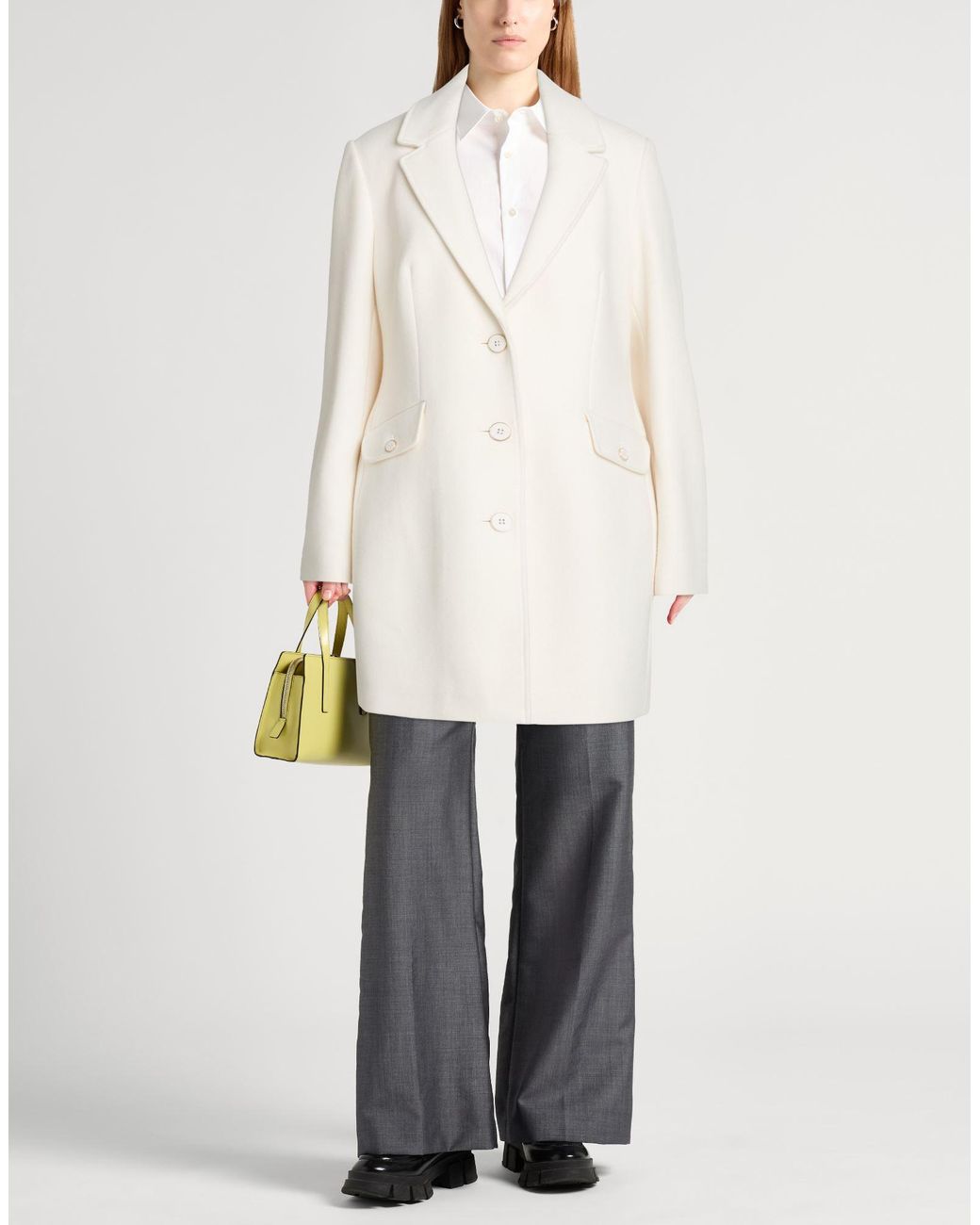 Kocca White Coat