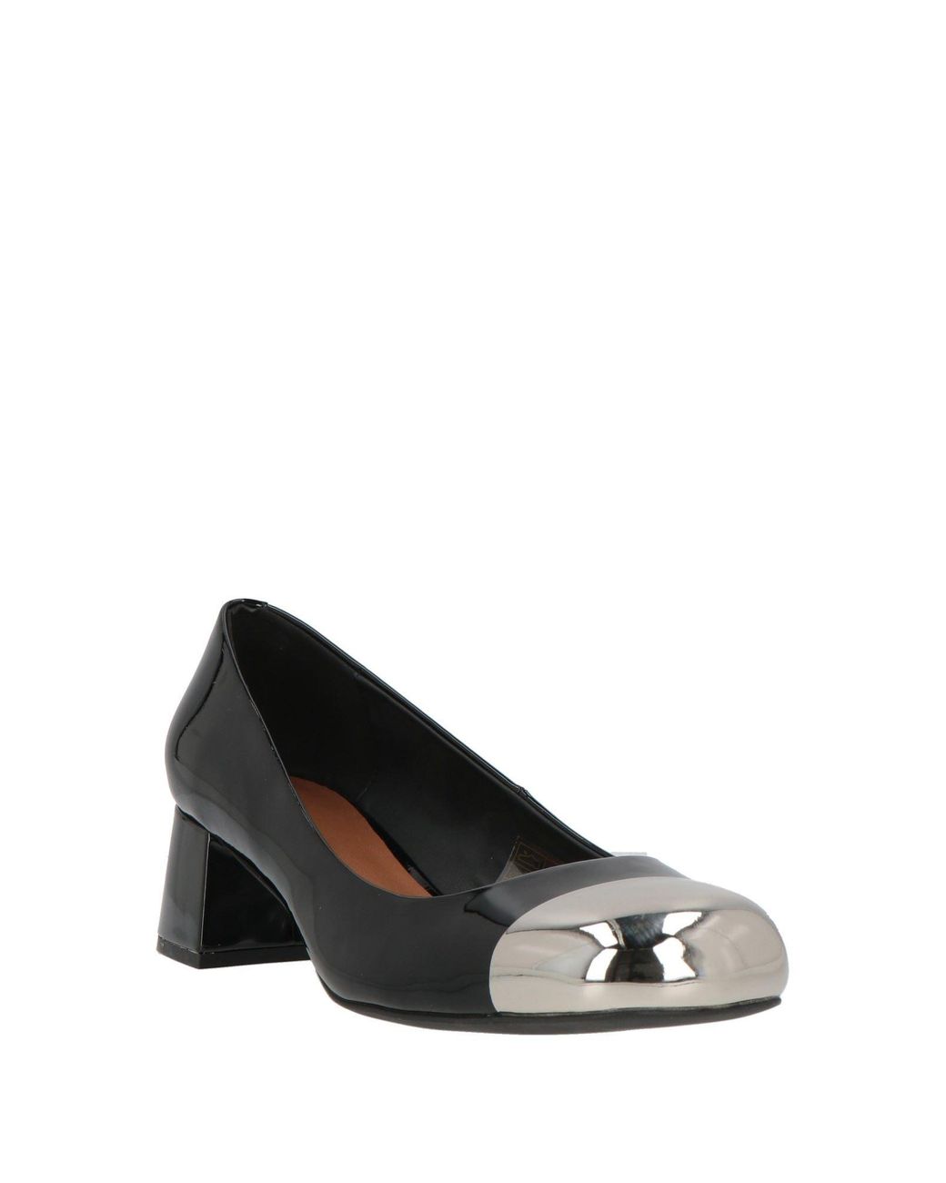 Tosca Blu Black Pumps
