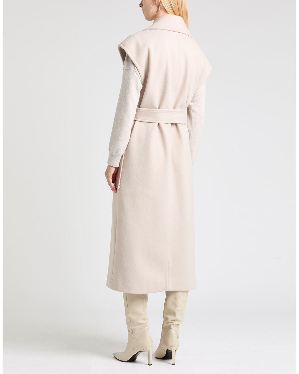 Kaos White Coats