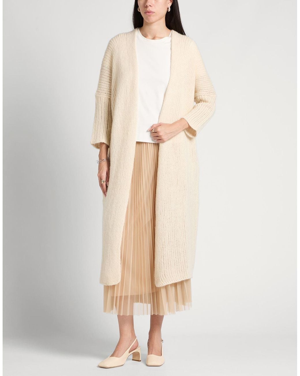 120% Lino Natural Cardigans