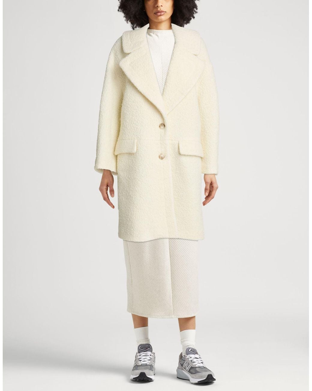 DES_PHEMMES White Coat
