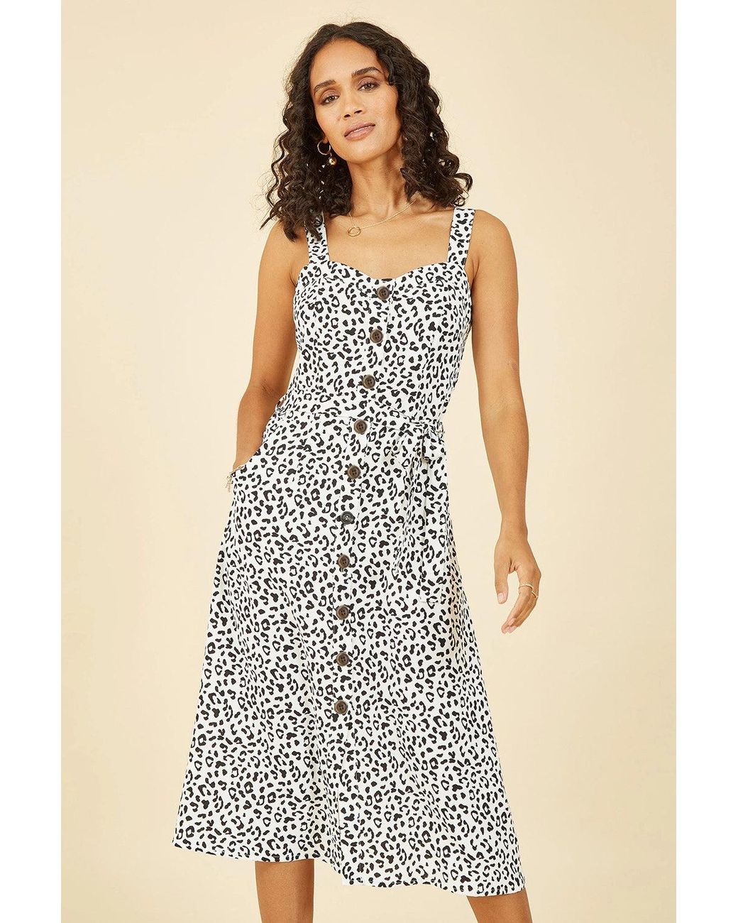 Yumi' White Animal Print Button Up Sundress