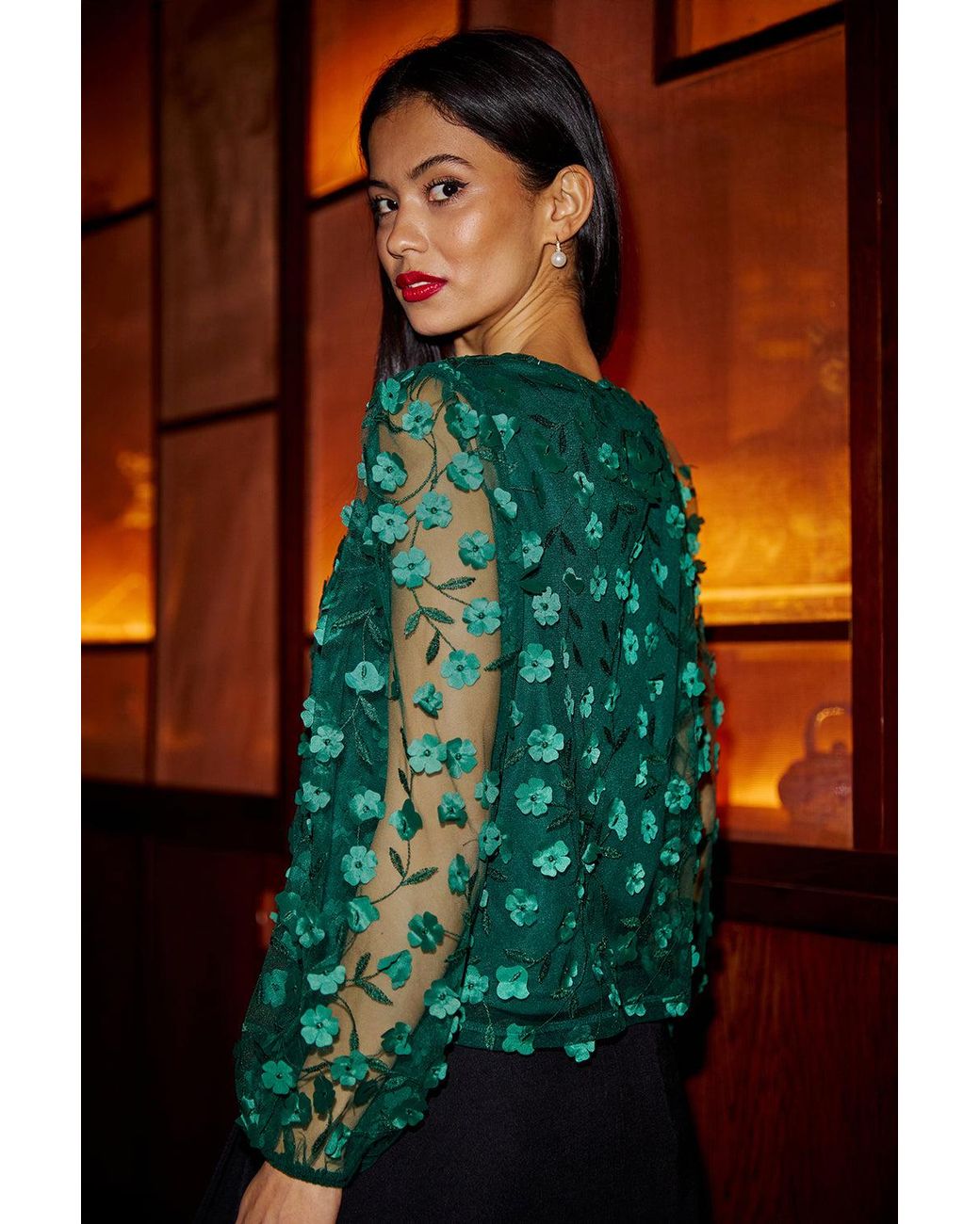 Yumi' Green Sheer Sleeve Applique Flower Top