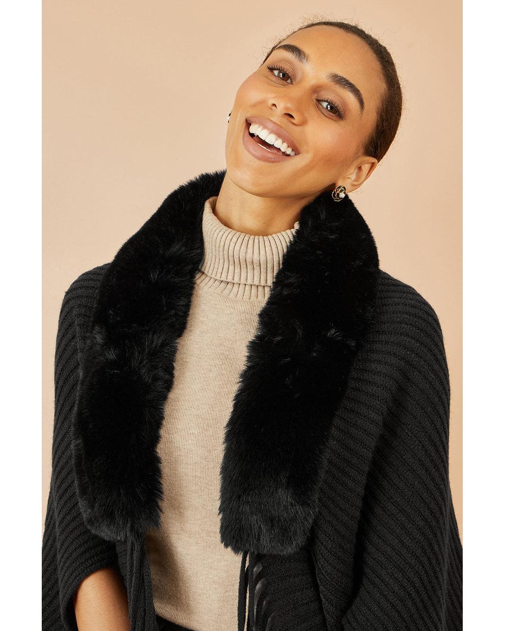 Yumi' Black Fur Collar Shrug With Tassel Hem