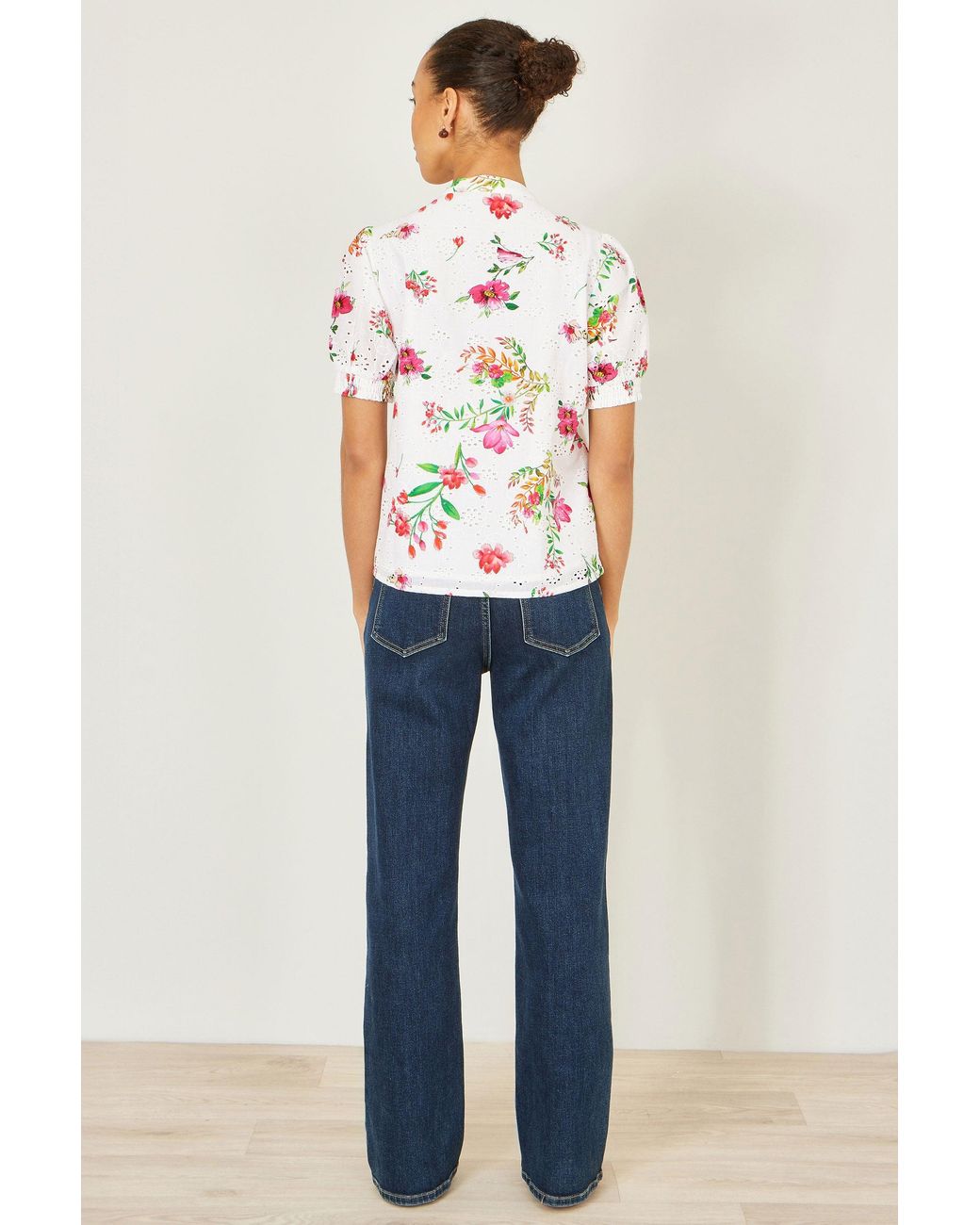 Yumi' White Cotton Broderie Anglaise Floral Shirt
