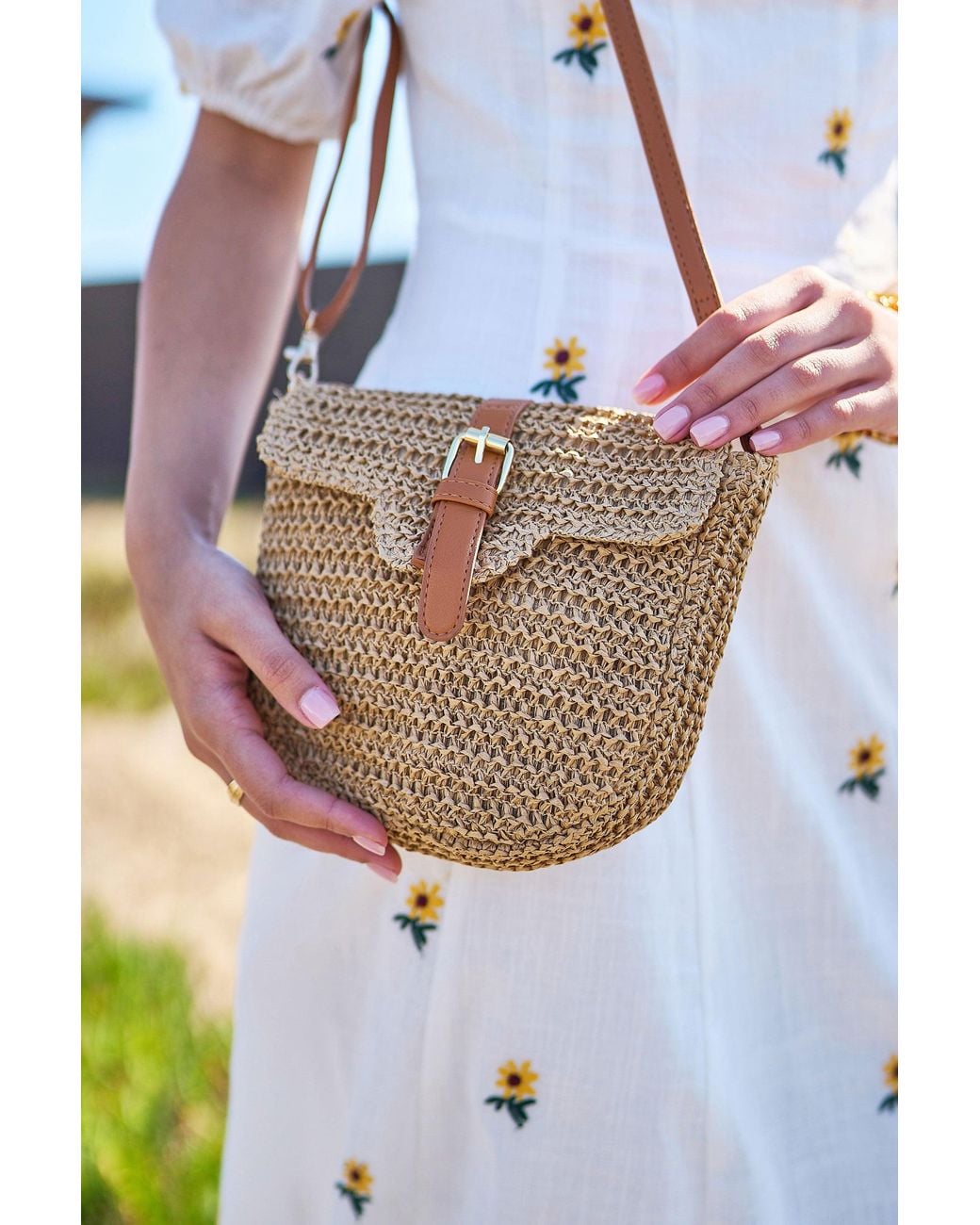 Yumi' Brown Woven Rattan Handbag With Buckle