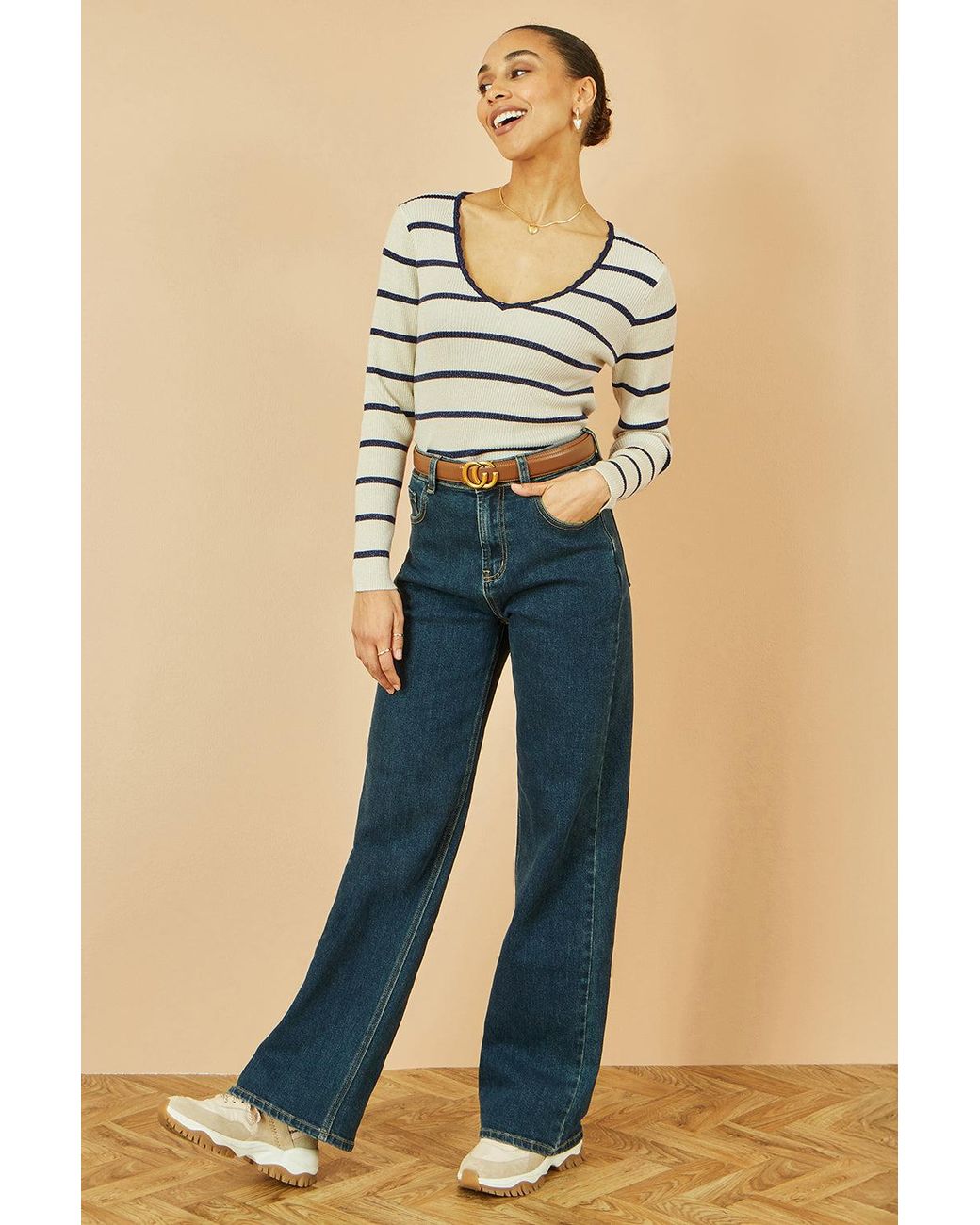 Yumi' White Metallic Stripe Knitted Ribbed Top