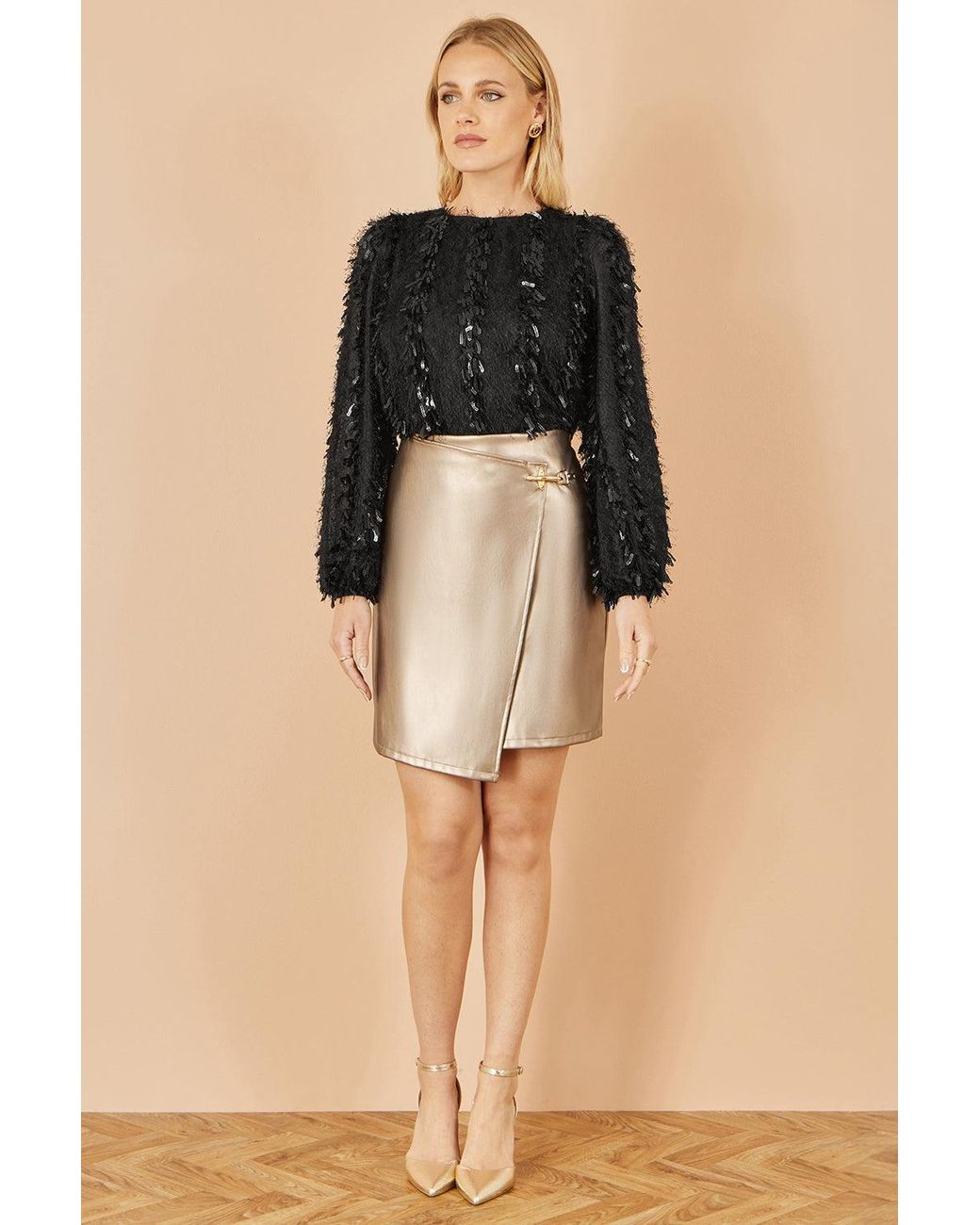 Yumi' Black Hanging Sequin Long Sleeve Top