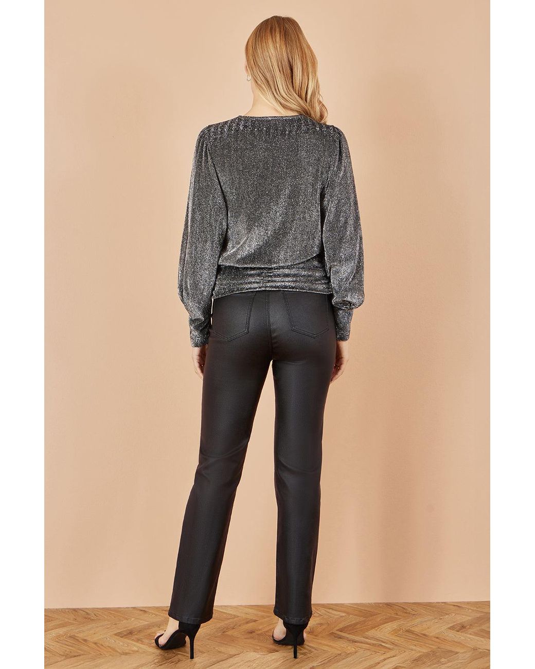 Yumi' Gray Metallic Stretch Ruched Hem Top